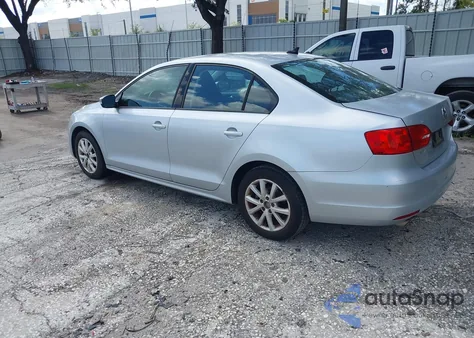 2012 Volkswagen Jetta 2.5L Se z USA, uszkodzony, nr VIN 3VWDX7AJ5CM423135